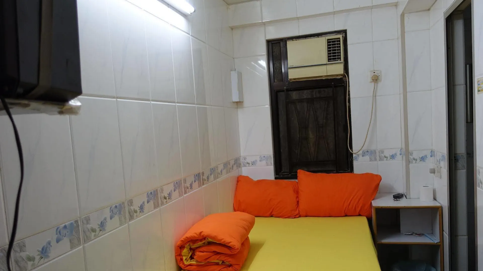 New China Guesthouse Hong Kong 0*,  Çin